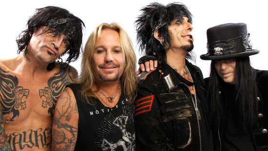 Motley Crue's Tommy Lee Posts Another Nude Photo, Twitter Reacts